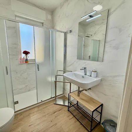 Dei Principi 3, Aeroporto E Parcheggio Gratuito Apartment *